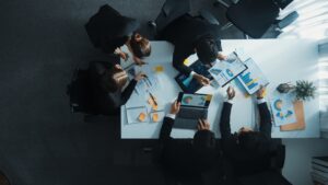 équipe adaptel qui évalue Le rôle accru des agences d’intérim spécialisées